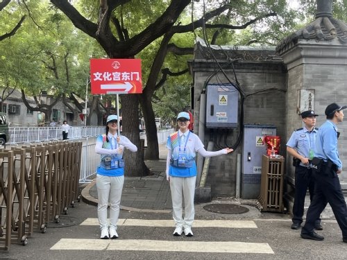 热情的微笑和青春的活力