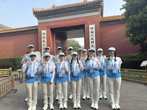 人民大会堂等7个服务岗位