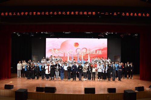 这份温暖的力量同样在静静流淌