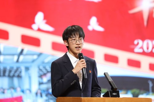 努力在服务星空官网登录入口正式成为A